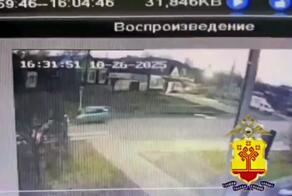 Ни бабушки, ни внучки
Вчера вечером в чувашском Алатыре бухой водитель за рулем Ford Focus насмерть сбил на переходе 77-летнюю пенсионерку и ее 14-летнюю внучку