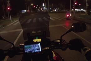 Курьеры порой удивляют - мем смешной, ситуация страшная