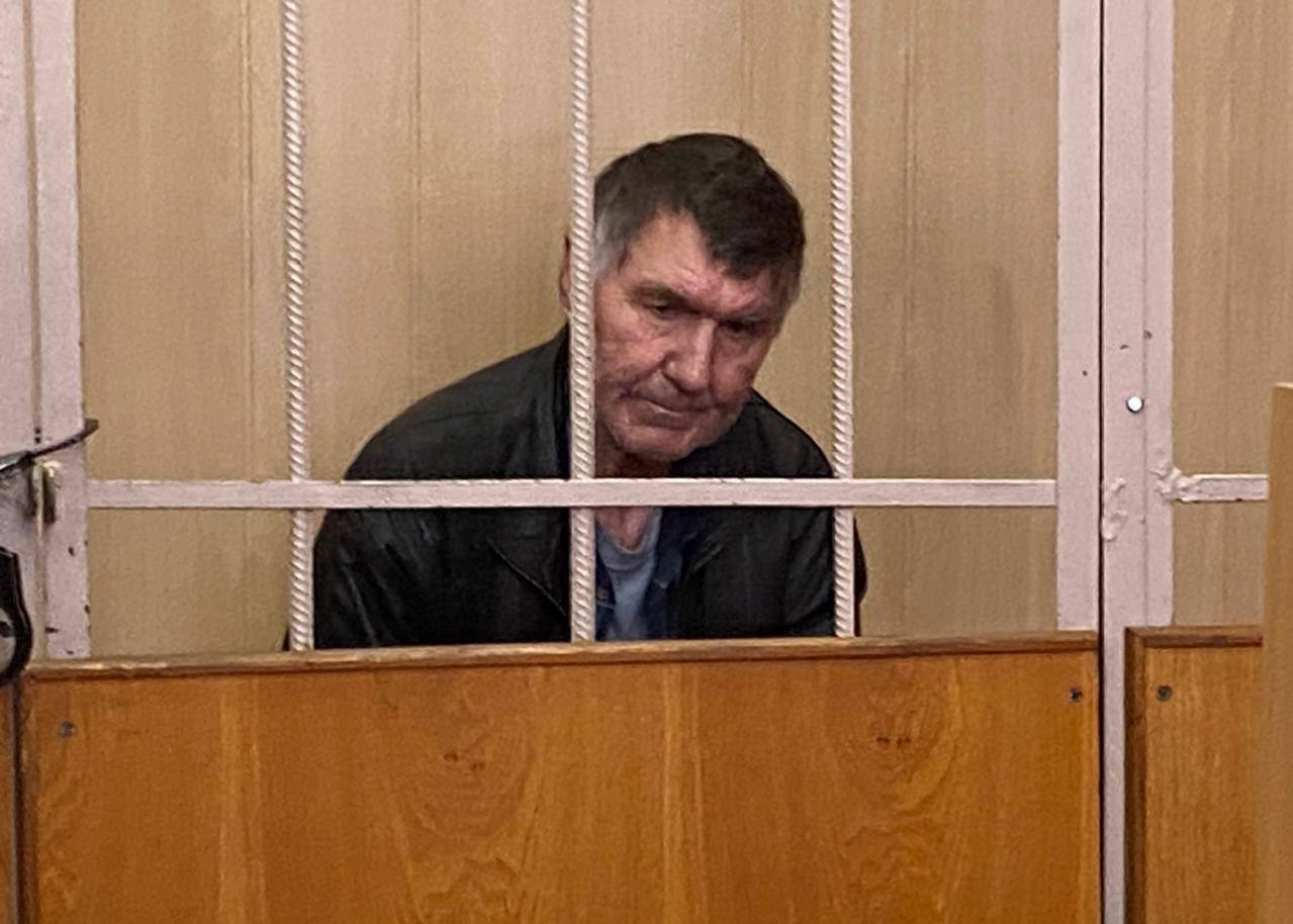 Весной мы активно обсуждали (посты: раз, два, три) поступок гражданина Шапкина, который убил и расчленил стимпанк-модельера в квартире на Загородном проспекте в Санкт-Петербурге Весной мы активно обсуждали (посты: раз, два, три) поступок гражданина Шапкина, который убил и расчленил стимпанк-модельера в квартире на Загородном проспекте в Санкт-Петербурге