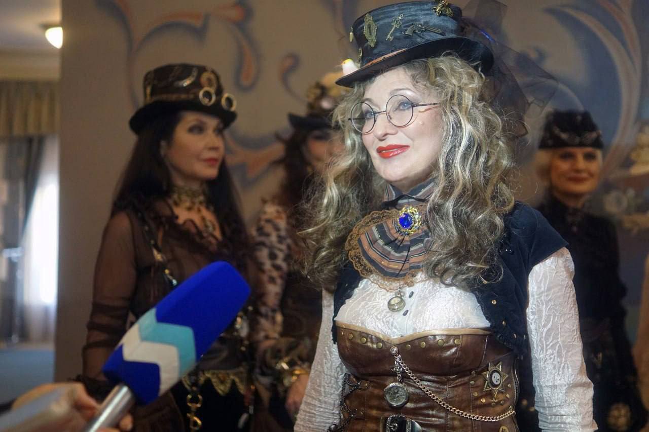 Весной мы активно обсуждали (посты: раз, два, три) поступок гражданина Шапкина, который убил и расчленил стимпанк-модельера в квартире на Загородном проспекте в Санкт-Петербурге Весной мы активно обсуждали (посты: раз, два, три) поступок гражданина Шапкина, который убил и расчленил стимпанк-модельера в квартире на Загородном проспекте в Санкт-Петербурге