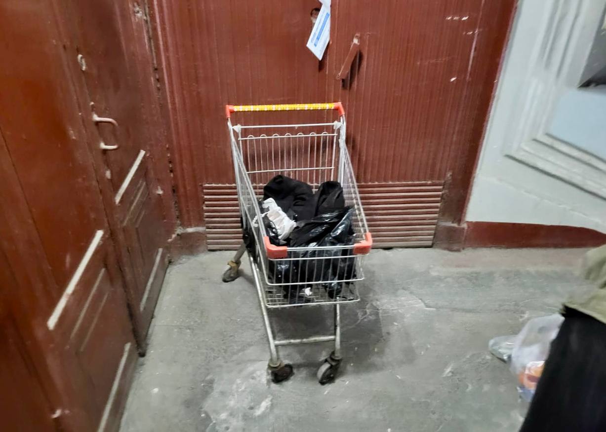 Весной мы активно обсуждали (посты: раз, два, три) поступок гражданина Шапкина, который убил и расчленил стимпанк-модельера в квартире на Загородном проспекте в Санкт-Петербурге Весной мы активно обсуждали (посты: раз, два, три) поступок гражданина Шапкина, который убил и расчленил стимпанк-модельера в квартире на Загородном проспекте в Санкт-Петербурге