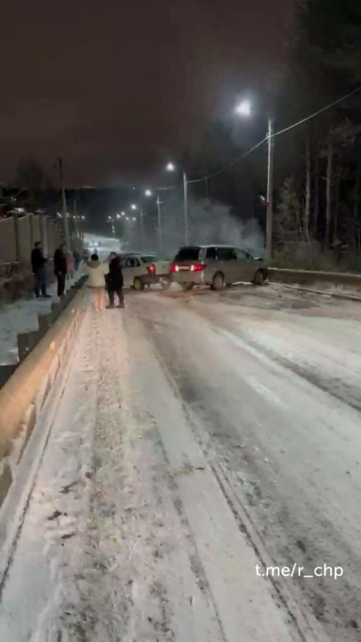 Иркутск с горы
Ладно-ладно, не совсем Иркутск, а рабочий поселок Маркова, что в пригороде Иркутск с горы
Ладно-ладно, не совсем Иркутск, а рабочий поселок Маркова, что в пригороде