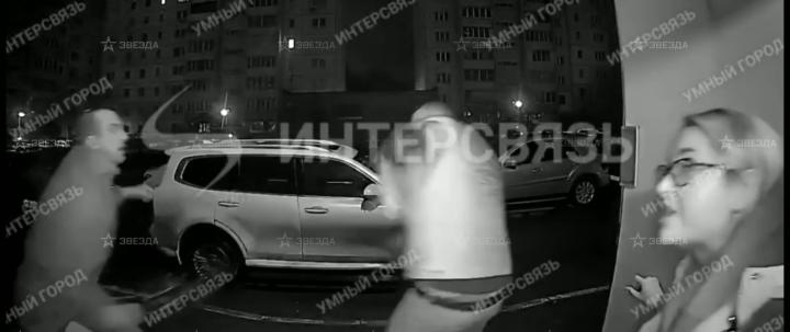 "Федя, ты при ребенке это делаешь! "Федя, ты при ребенке это делаешь!