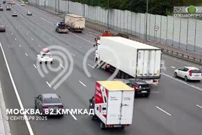 Снято днем 3 сентября на 82-м километре МКАД