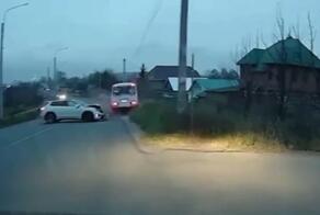 Одной из причин произошедшего могло стать отвлечение внимания 42-летнего водителя Volkswagen от управления транспортом, - такая вот формулировка у ГАИ Марий Эл