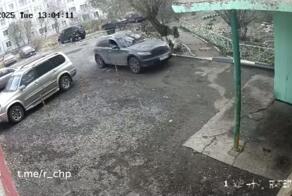 Понастроили всякой туфты, нормально не припаркуешься!