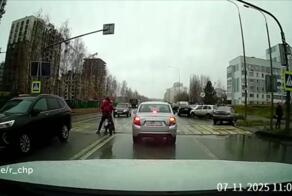 Это с ним еще мягко обошлись на улице Раскольникова!