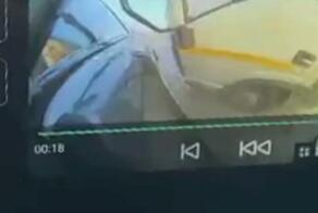 Несколько ракурсов сегодняшней аварии в Артеме, где 35-летний шофер грузовика JAC 47881A с 17-летним стажем вождения, как поведали в ГАИ, не выбрал безопасную дистанцию и протаранил Toyota Corolla Fielder, Changan UNI-K Honda Fit