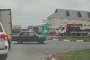 Водитель Жигулей нарушил очередность проезда, чем сильно огорчил водителя Газели