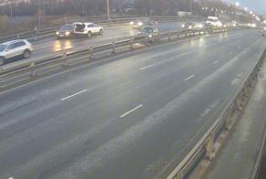 Жительница Ярославля отсудила у мэрии 136 тысяч рублей за ремонт автомобиля, который год назад попал в массовое ДТП на покрытом льдом Толбухинском мосту