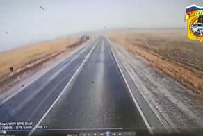 Вчера утром под Шадринском (Курганская область) столкнулись Hyundai Accent и фура