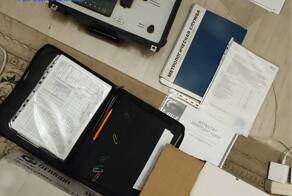 Пресненская межрайонная прокуратура контролирует привлечение к ответственности фигурантов уголовного дела о мошенничестве 

Обвиняемые, представляясь сотрудниками коммерческих организаций, приходили в квартиры граждан, где под предлогом замены якобы неисправных индивидуальных приборов учета холодной и горячей воды, похищали денежные средства