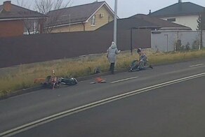 От подписчика из Магнитогорска:

Ехал около 60 км/ч, отвлекся на звук цепи буквально полсекунды - обнял столб, сломал бедро