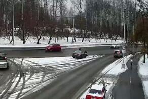 Маловато места, особо не развернешься

Вчера днем в Петрозаводске