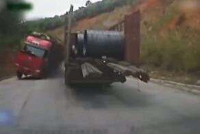 Ну вправо-то можно было попытаться уйти :(