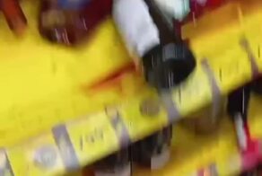 А это некультурный посетитель в подмосковном Егорьевске