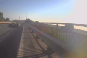 Владимирская прокуратура опубликовала кадры летней аварии под Суздалем, в которой погибла супруга мотоциклиста