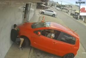 Однако, его спокойствию можно позавидовать