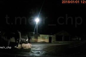 Семейный променад по обочине