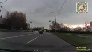 Сегодня утром в Чебоксарах 33-летняя женщина на "Мазде" утратила контроль над ситуацией