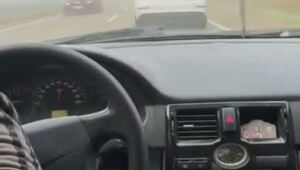 Пацаны и примкнувшая к ним барышня на заднем сиденье к успеху шли