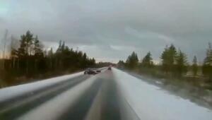 Под Северодвинском сошлись 23-летняя девушка на "Альмере" и 24-летняя местная жительница за рулем "Соляриса"