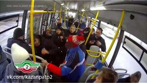 Пацаны билеты не показывают!