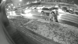 Расспросил, осмотрел и уехал

Вечером 21 ноября рядом со школой в Великом Новгороде