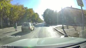 "Мы встаем просто так, что ли, дебил!