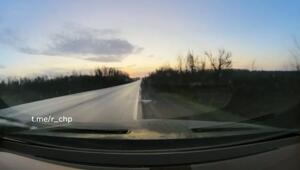 "Я смог остановиться со скорости 120 км/ч, а дедушка не смог остановится на первой передаче", - пишет автор видео