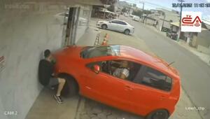 Однако, его спокойствию можно позавидовать