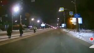 Пешеходный переход, светофор не работает - может скорость сбросить?