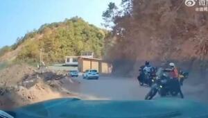 Мадам перепутала клавиши и вместо тормоза, дала по газам