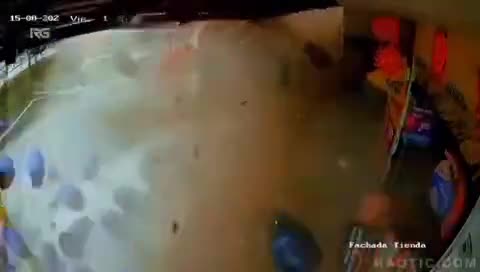 Водитель грузовика погиб