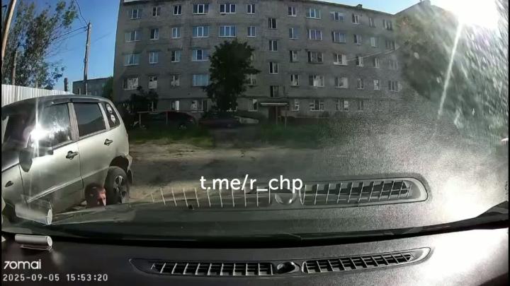 Умело подкатил к девушке постарше