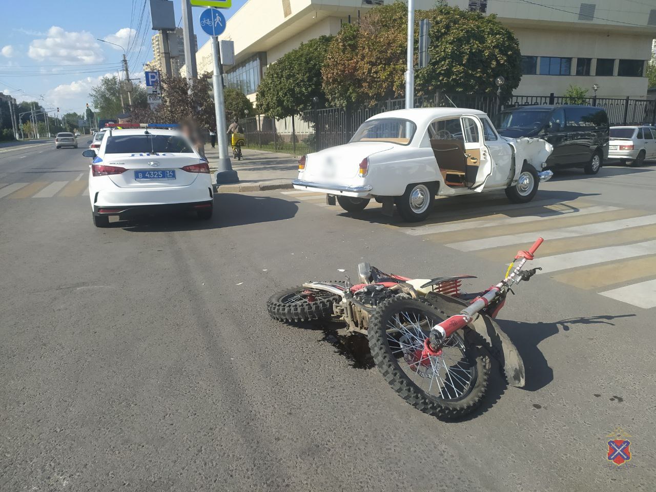 Такую красоту испортил