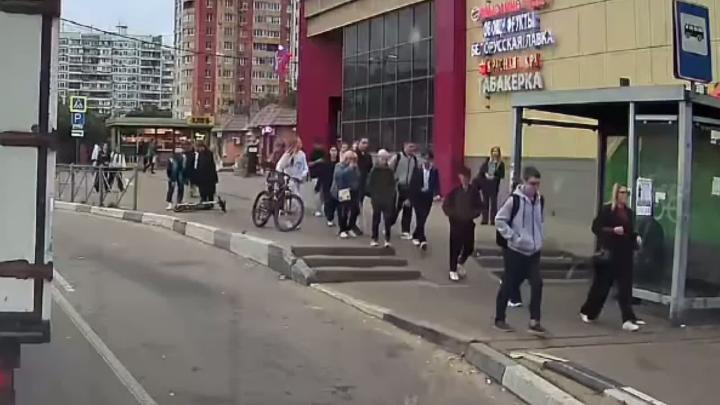 Любители полавировать в толпе