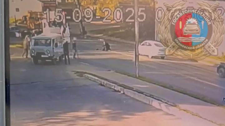 Вчера утром в Иванове 45-летний водитель "буханки" без прав перенаправил с тротуара на проезжую часть 30-летнего самокатчика, где его сбила женщина за рулем Hyundai Solaris
