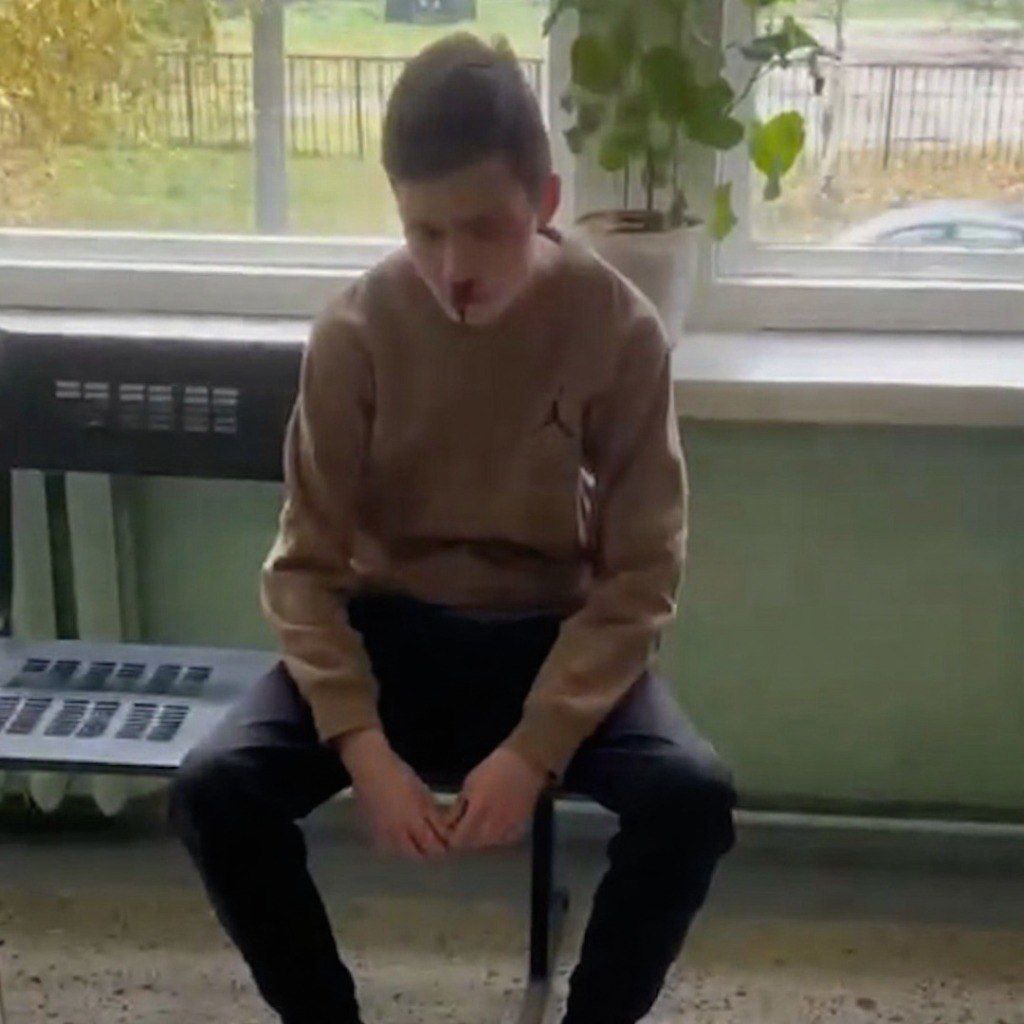 В Архангельске отчисленный из техникума строительства и экономики 18-летний студент напал с ножом на двух преподавателей
