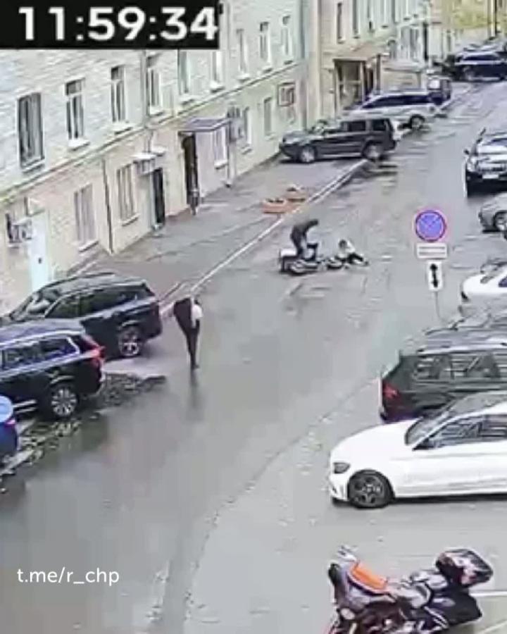 Непроходимый двор
