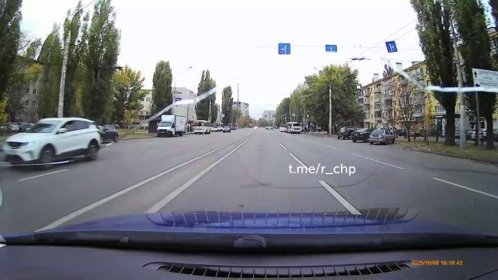 Иногда я залипаю в кино, которые с первого взгляда ни о чем