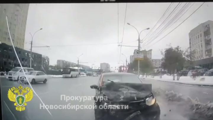 Прослеживается какая-то неприязнь к общественному транспорту