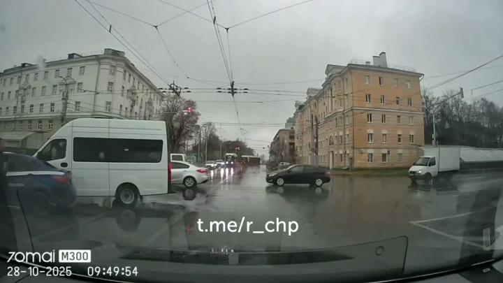 Связь Спецсвязь установлена

Нижний Новгород

#дтп #нижний_новгород #у_меня_хрен_проскочишь