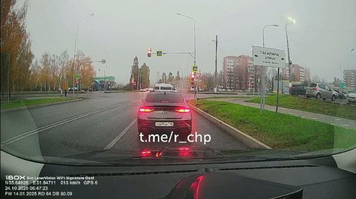 Выпускник курсов уверенности в себе на гастролях в Нижнекамске

Татарстан