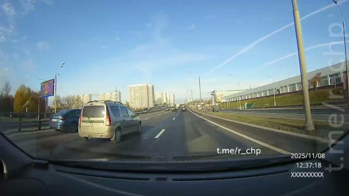 Гибкости ему не хватает

Сегодня днем на Варшавском шоссе