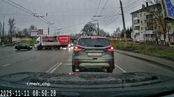 Больше четырех подряд не пропускает

Сегодня утром в Орле