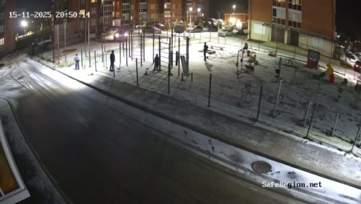 Тихий вечер во дворе

Ярославль