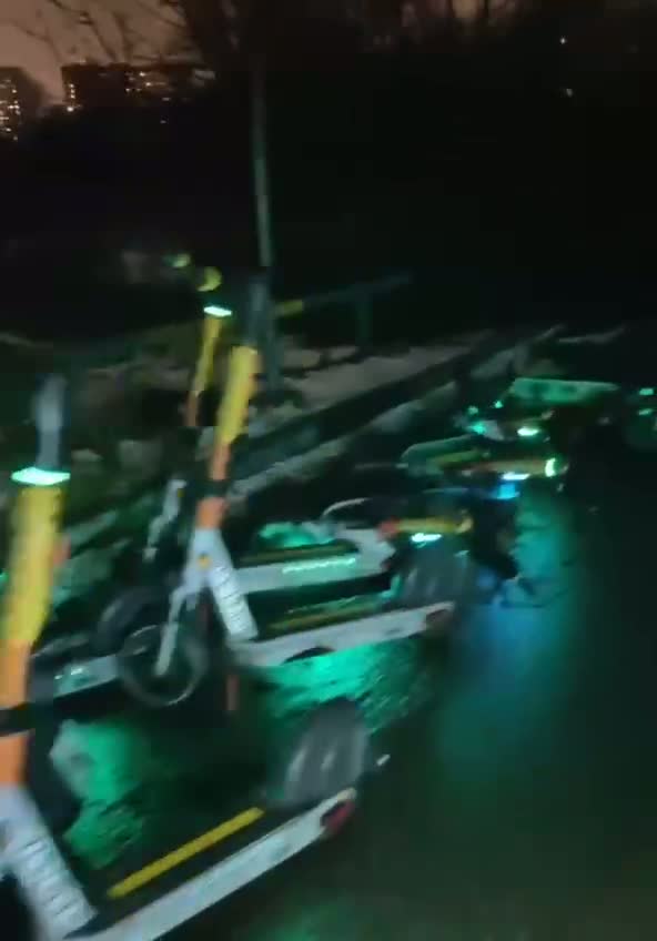 Говорят в этом месте люди пропадают