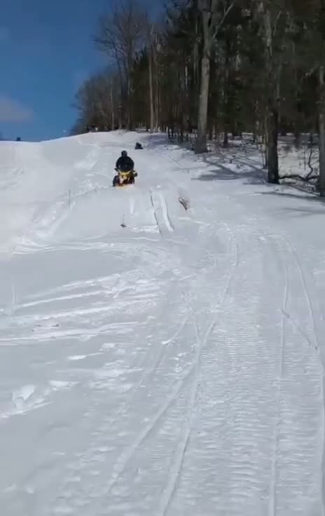  Добил лежачего!