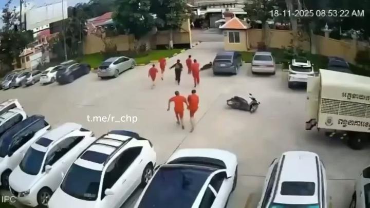 Побег из Шоушенка Свайриенга

Никаких геологических молотков и кропотливой работы на протяжении  долгих лет